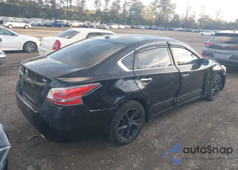 2015 Nissan Altima 2.5 Sv z USA, uszkodzony, nr VIN 1N4AL3AP9FC162361